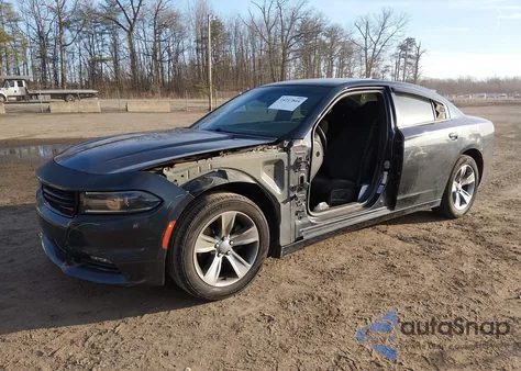 2016 Dodge Charger Sxt z USA, uszkodzony, nr VIN 2C3CDXHG1GH246674